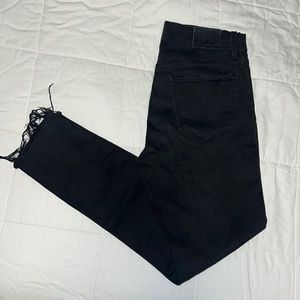 Lucky Brand High-Rise Raw Hem Distressed Black Skinny Jeans Size 6 / 28 Women’s